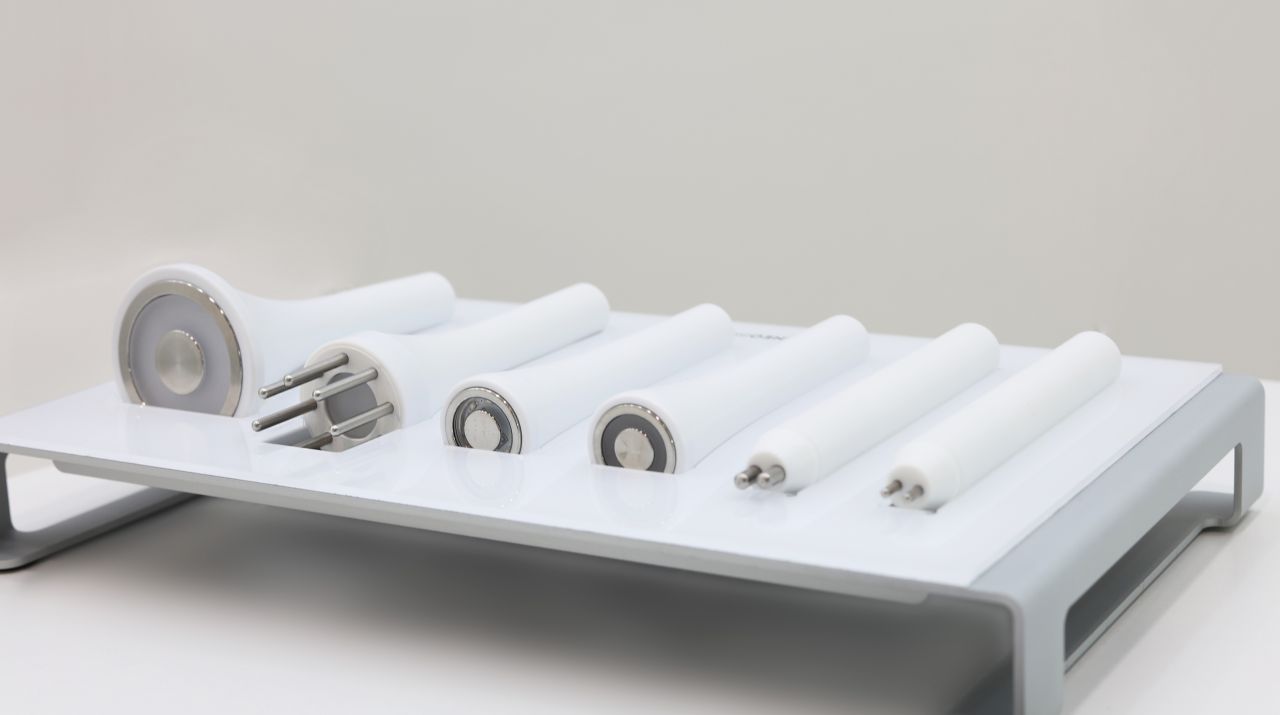 Da Vinci ® - Rádiófrekvenciás Test és Arckezelő gép fényterápiával Da Vinci ® - Rádiófrekvenciás Test és Arckezelő gép fényterápiával
